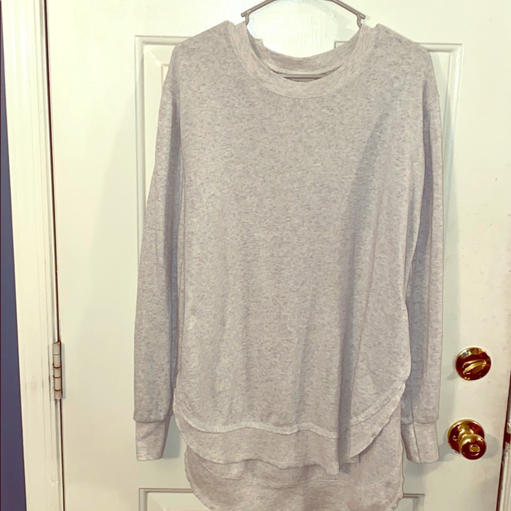 Sweater with side slit